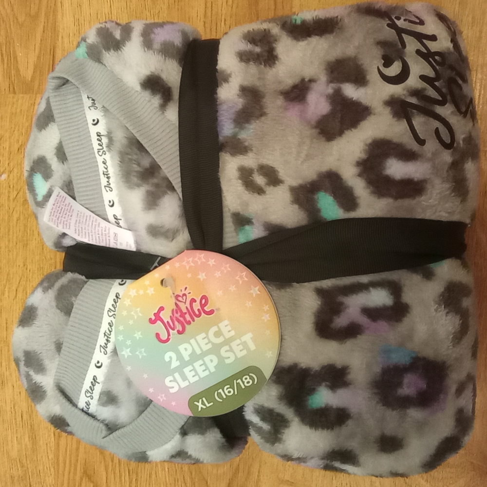 Justice 2-Piece Leopard Print Sleep Set